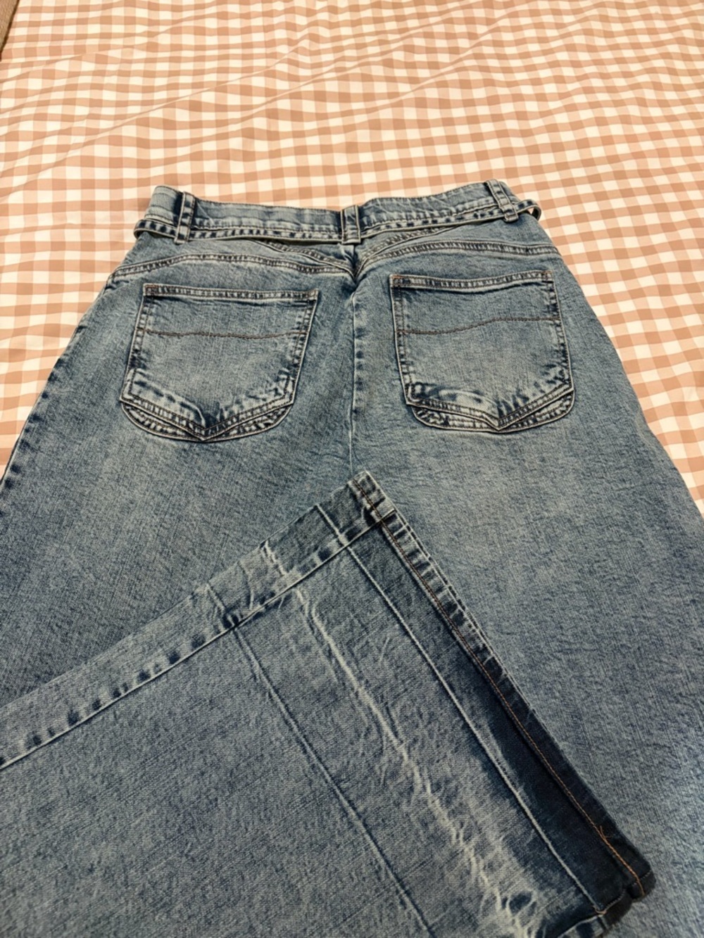 Democracy Wide-Leg Jeans in Light Wash Blue

$18 FINAL OFFER. NO LOWBALLING